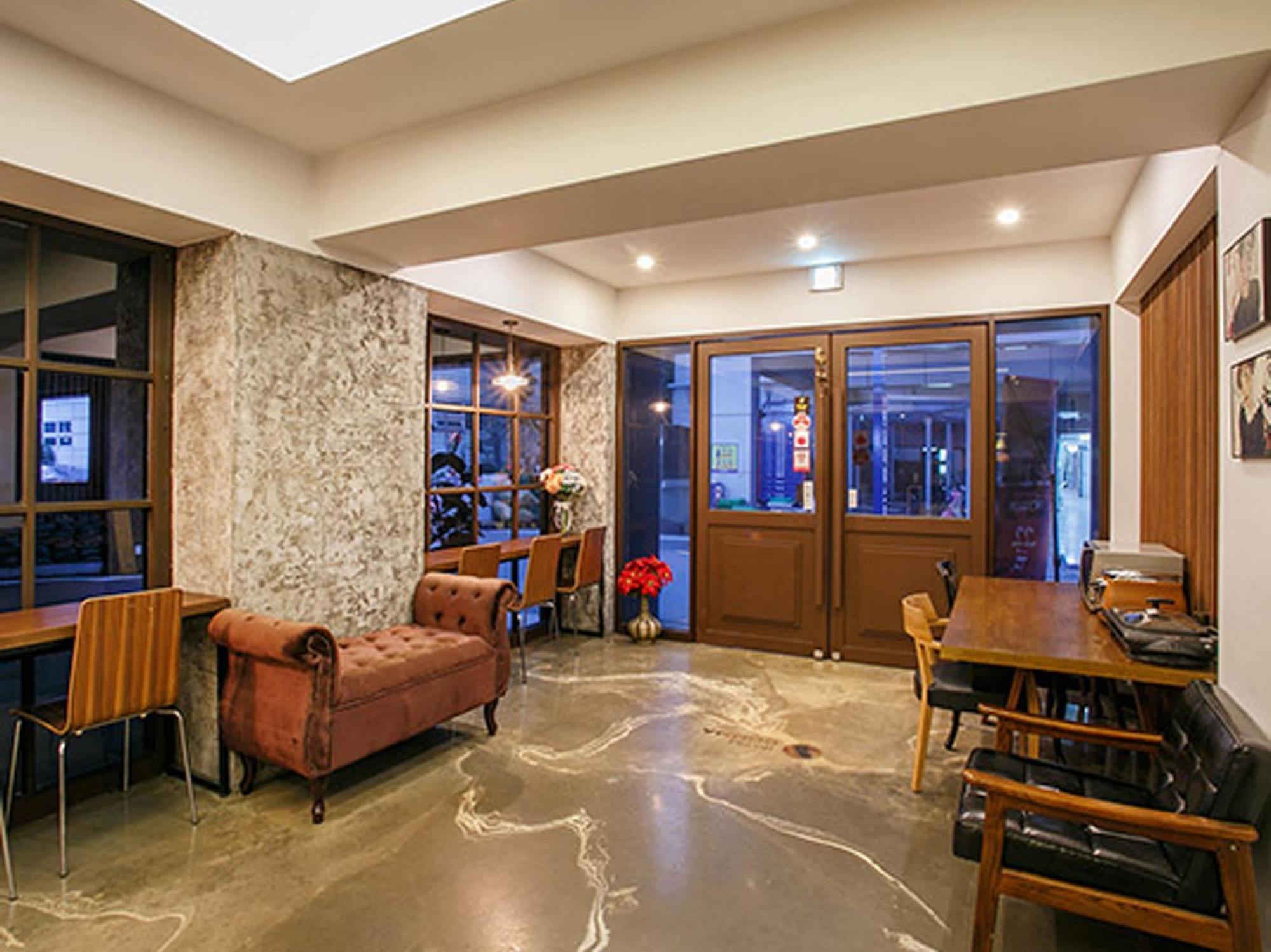Comma Hotel Пусан Экстерьер фото