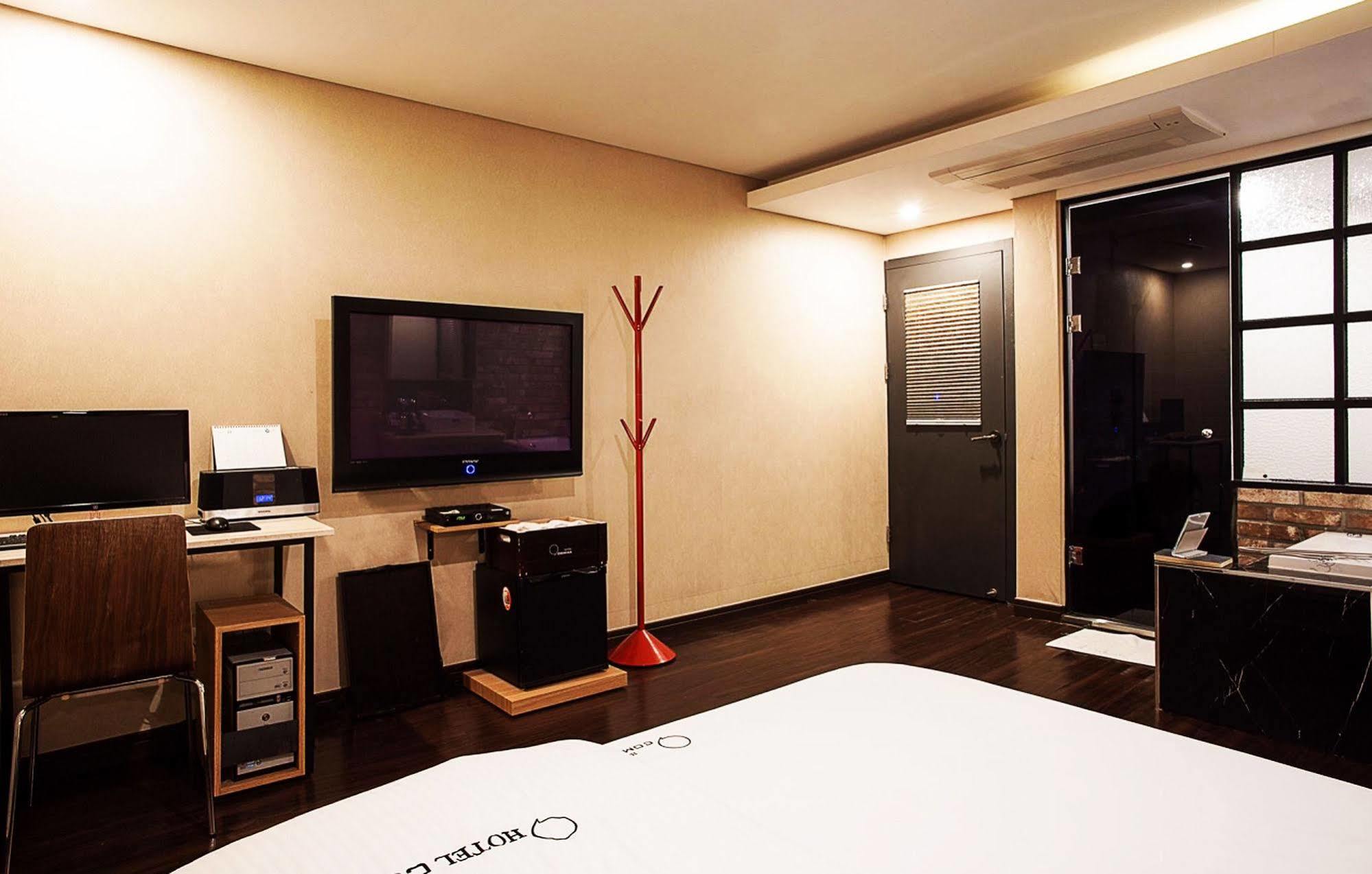 Comma Hotel Пусан Экстерьер фото