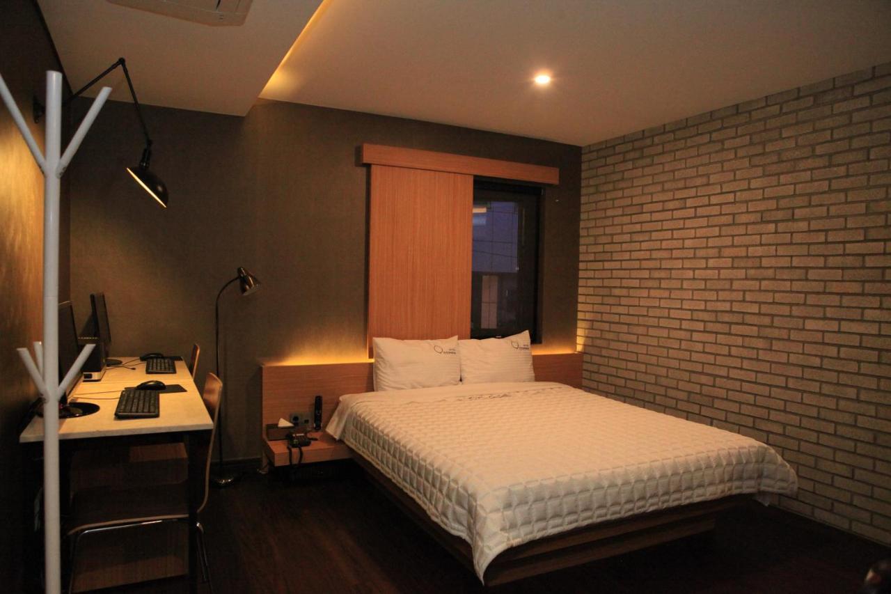 Comma Hotel Пусан Экстерьер фото